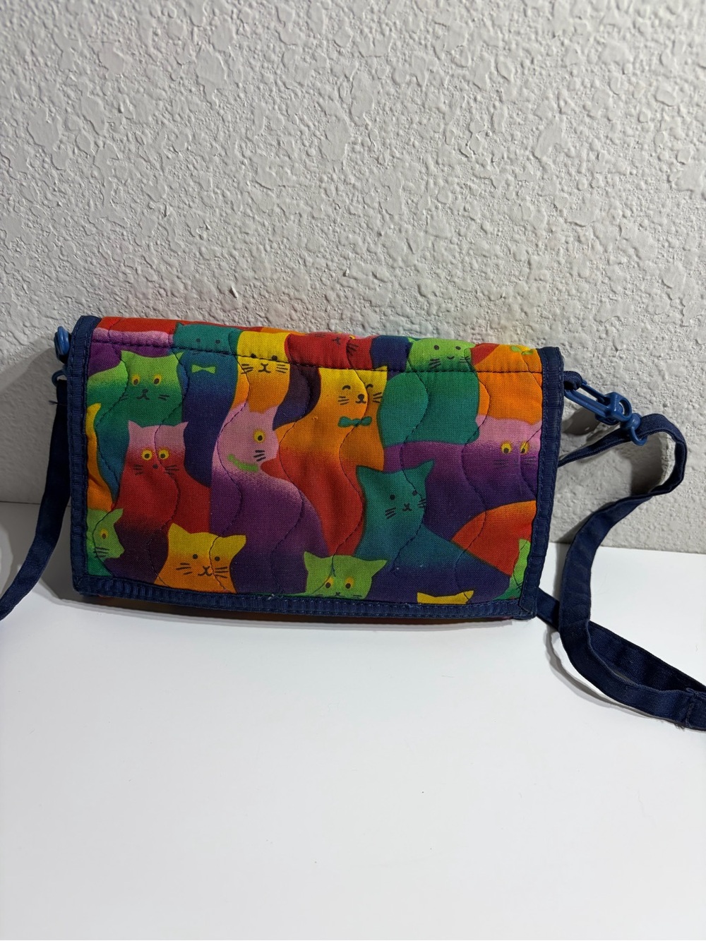 Vintage Multicolor Cat Print Crossbody - Wallet Organizer - Picture 3 of 10